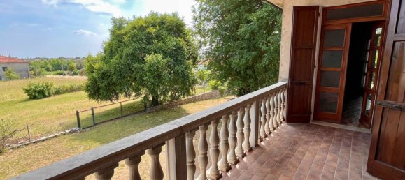 Villa de 3 dormitorios en Bedizzole, Italy No. 333060 8