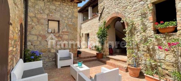 Квартира с 3 спальнями в Сан Джиминьяно, Италия № 193290 30