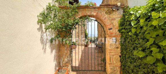 Квартира с 3 спальнями в Сан Джиминьяно, Италия № 193290 31