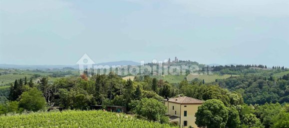 Квартира с 3 спальнями в Сан Джиминьяно, Италия № 193290 10