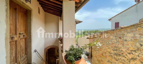 Квартира с 3 спальнями в Сан Джиминьяно, Италия № 193290 8