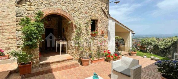 Квартира с 3 спальнями в Сан Джиминьяно, Италия № 193290 32