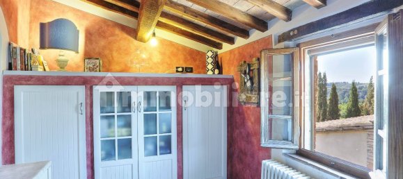 Квартира с 3 спальнями в Сан Джиминьяно, Италия № 193290 18