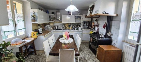 4 rooms House in Città di Castello, Italy No. 65020 8