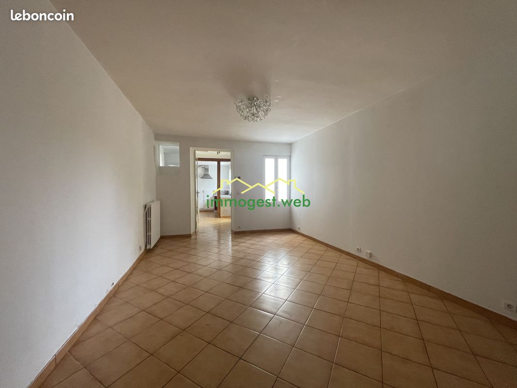 3 bedrooms House in Chambly, France No. 266284