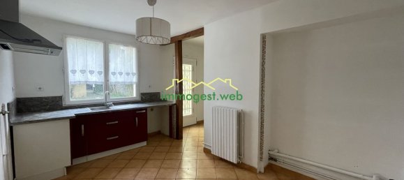 3 bedrooms House in Chambly, France No. 266284 2