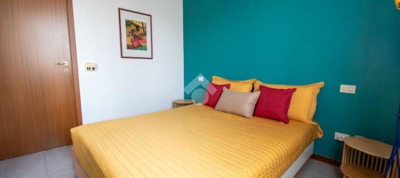 3 rooms Apartment in Padenghe sul Garda, Italy No. 2065 16