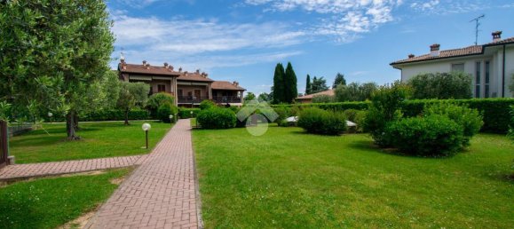 3 rooms Apartment in Padenghe sul Garda, Italy No. 2065 2