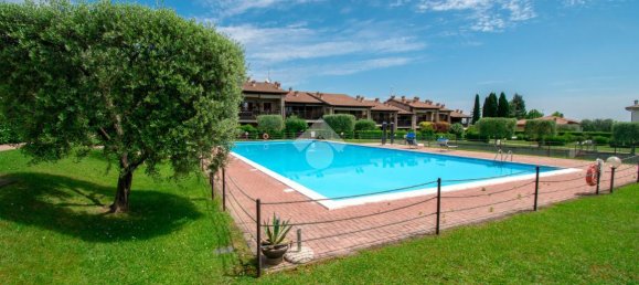 3 rooms Apartment in Padenghe sul Garda, Italy No. 2065 4