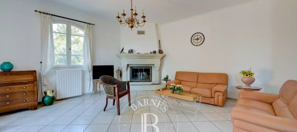 6 bedrooms House in Forcalquier, France No. 293094 3