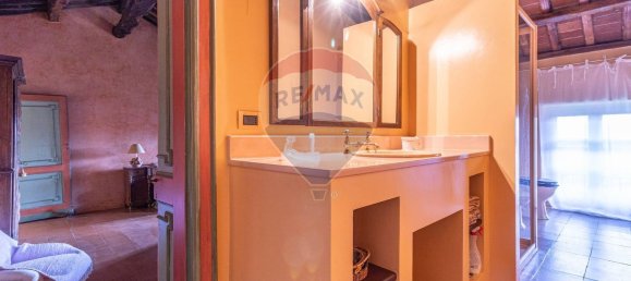 Casa de 10 habitaciónes en Dorzano, Italy No. 138337 10