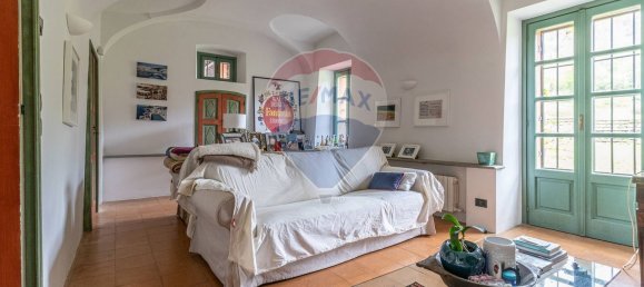 Casa de 10 habitaciónes en Dorzano, Italy No. 138337 41