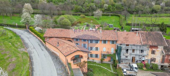 Casa de 10 habitaciónes en Dorzano, Italy No. 138337 29