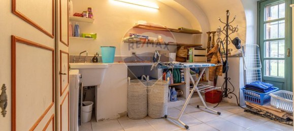 Casa de 10 habitaciónes en Dorzano, Italy No. 138337 46