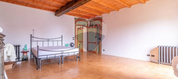 Casa de 10 habitaciónes en Dorzano, Italy No. 138337 25
