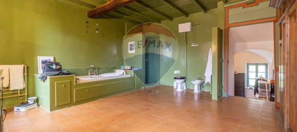 Casa de 10 habitaciónes en Dorzano, Italy No. 138337 5