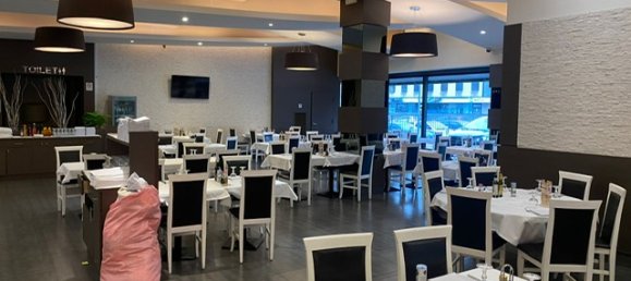 1000m² Commercial property in Veneto, Italy No. 63123 3