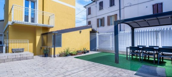 5-Zimmer Haus in Verona, Italy, Nr. 27033 20