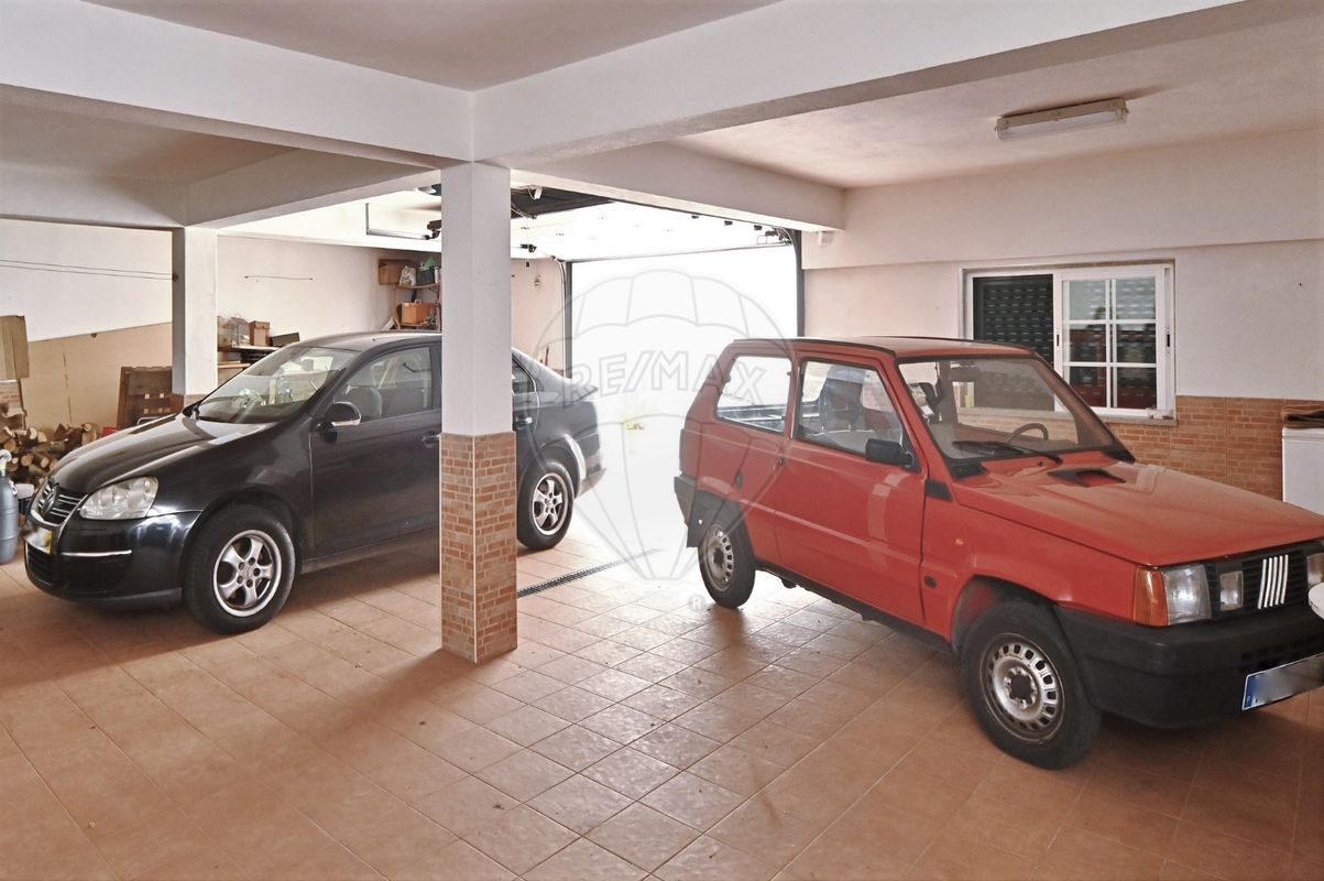 Дом с 4 спальнями в Амадора, Португалия № 173864