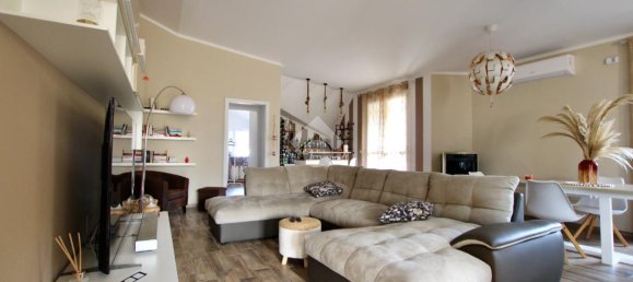 8 rooms Villa in San Mauro Pascoli, Italy No. 165114 24