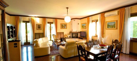 6 bedrooms Villa in Vergiate, Italy No. 312023 6