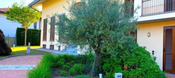 6 bedrooms Villa in Vergiate, Italy No. 312023 7