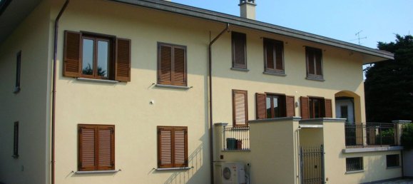 6 bedrooms Villa in Vergiate, Italy No. 312023 9