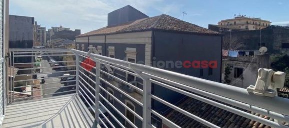 4-salle Appartement à Catania, Italy No. 155972 9