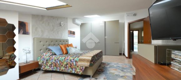 2 chambres Appartement à Cambiago, Italy No. 159204 25