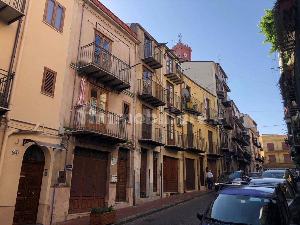 Casa T3 em Castelbuono, Italy N.º 104278