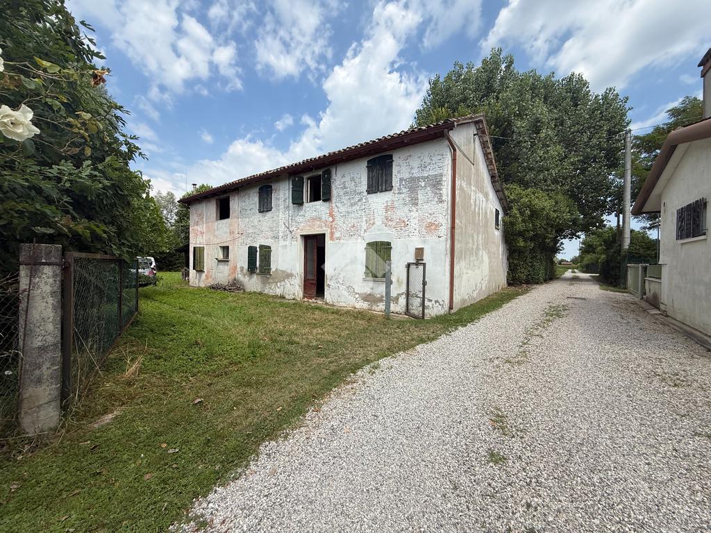 3 Schlafzimmer Haus in Mirano, Italy, Nr. 271753