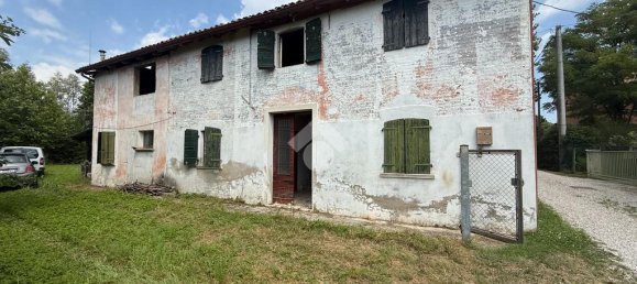 3 Schlafzimmer Haus in Mirano, Italy, Nr. 271753 5