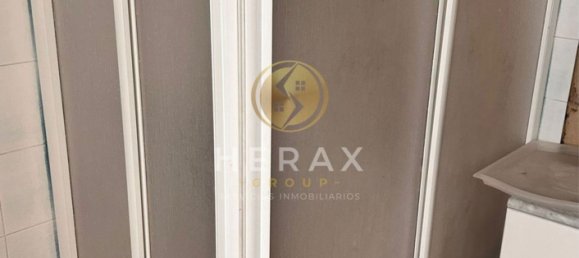 3 bedrooms Apartment in Valencia, Spain No. 167155 8