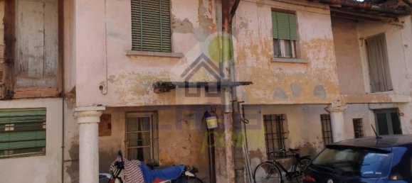 Дом с 3 комнатами в Веролануова, Италия № 33939 9