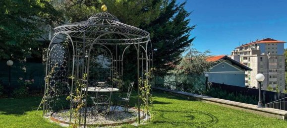 5 bedrooms Villa in Trieste, Italy No. 334913 5