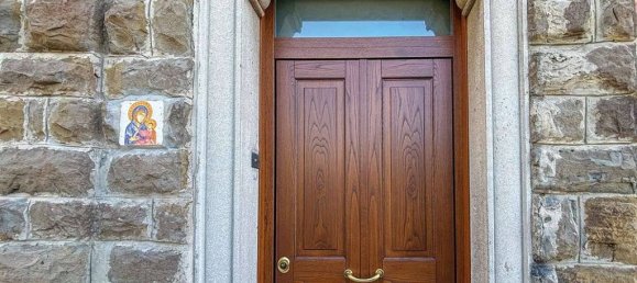 5 bedrooms Villa in Trieste, Italy No. 334913 8