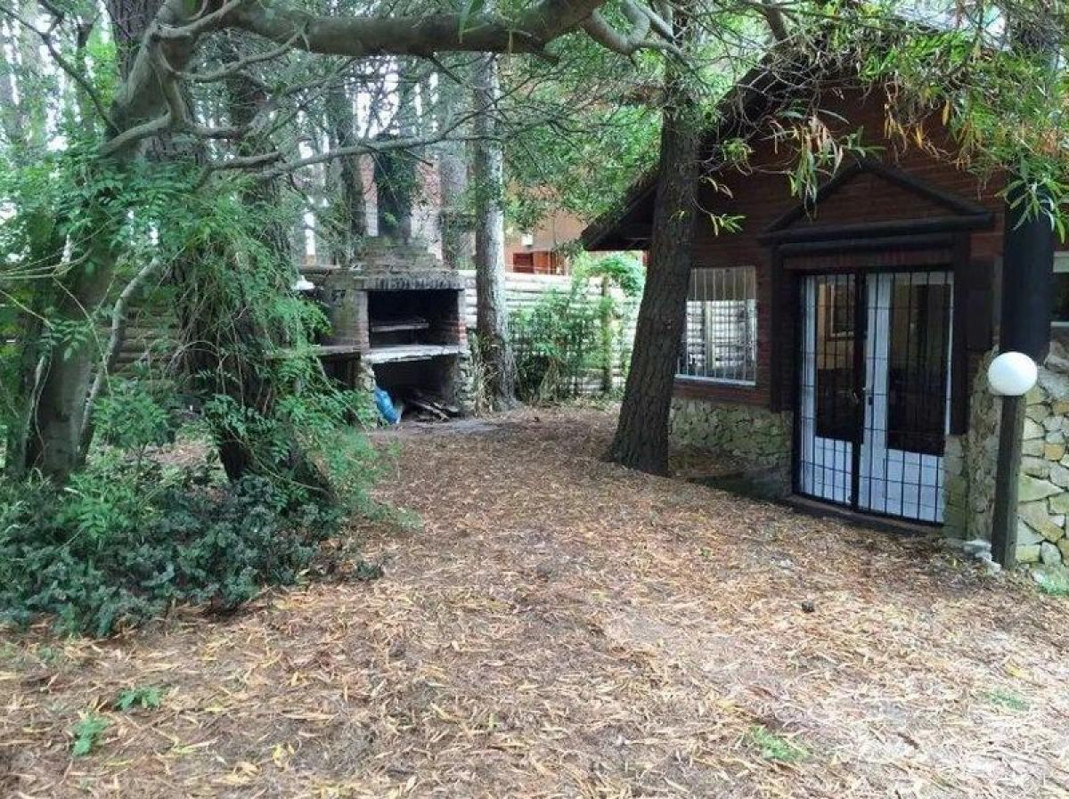 2 bedrooms House in Mar del Plata, Argentina No. 94595