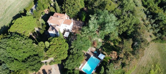 6 bedrooms Villa in Latera, Italy No. 69076 3