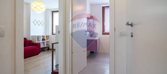 3 bedrooms Apartment in Seregno, Italy No. 311082 8