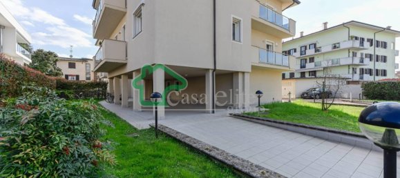 Квартира с 2 спальнями в Лоди, Италия № 145817 74