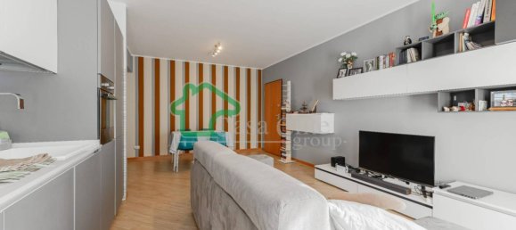 Квартира с 2 спальнями в Лоди, Италия № 145817 48