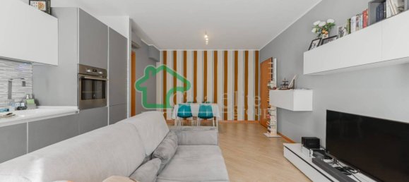 Квартира с 2 спальнями в Лоди, Италия № 145817 45