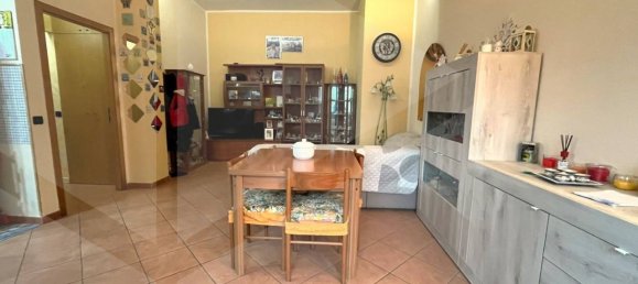 3 rooms Apartment in Sassuolo, Italy No. 28663 5