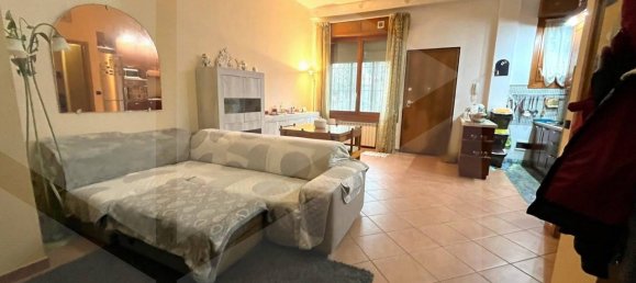 3 rooms Apartment in Sassuolo, Italy No. 28663 2