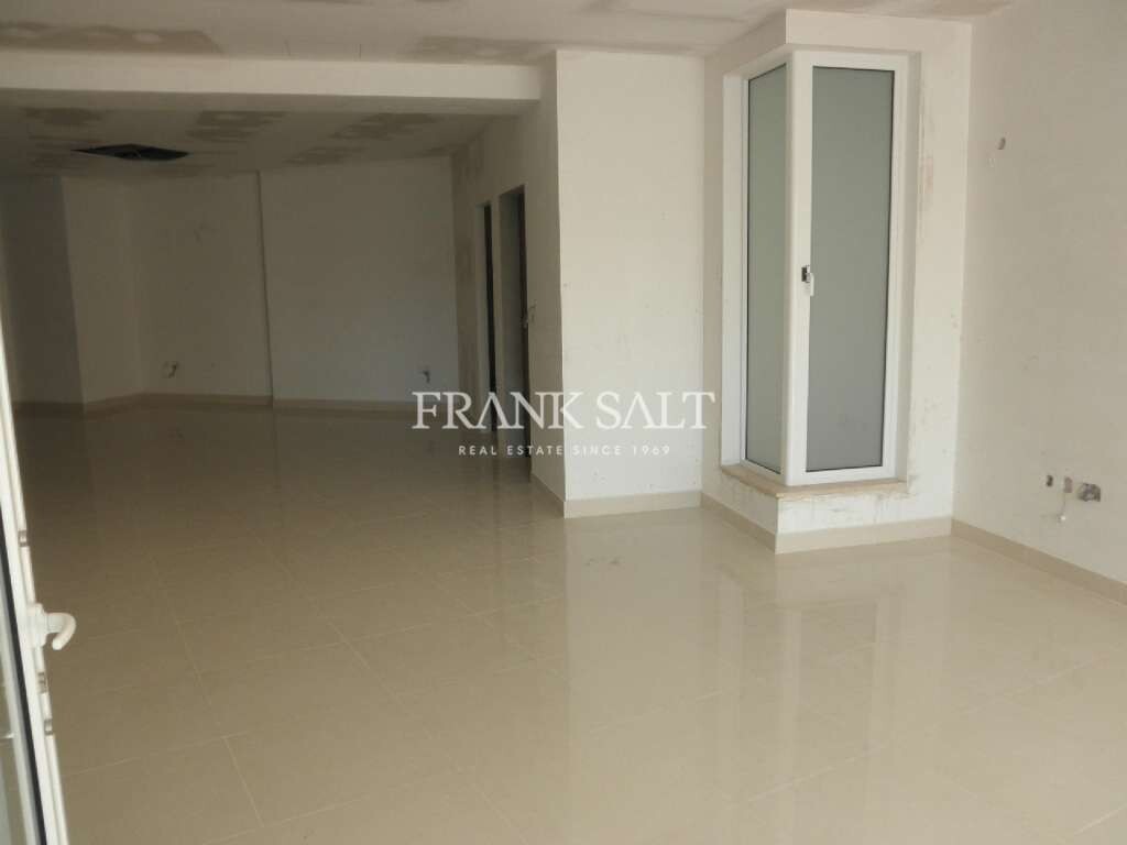 277m² Office in Swieqi, Malta No. 8269