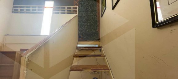 1 room Commercial property in Naples, Italy No. 20475 16