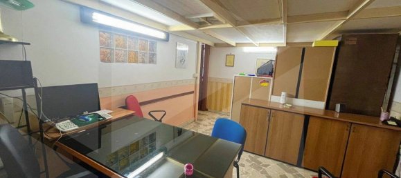 1 room Commercial property in Naples, Italy No. 20475 7