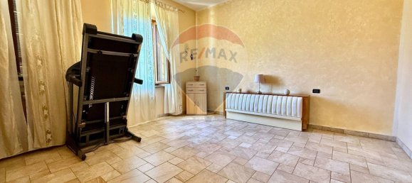 2 bedrooms Apartment in Castelvetro Piacentino, Italy No. 229479 8