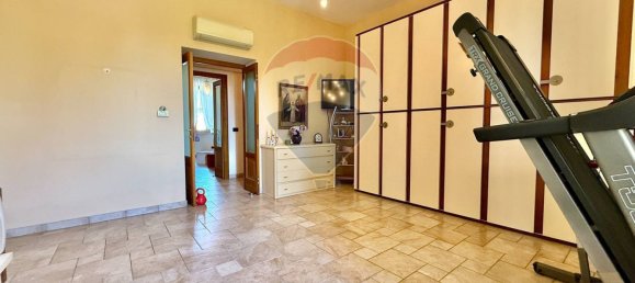 2 bedrooms Apartment in Castelvetro Piacentino, Italy No. 229479 9