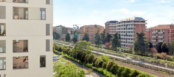 2 bedrooms Apartment in Milan, Italy No. 357793 13